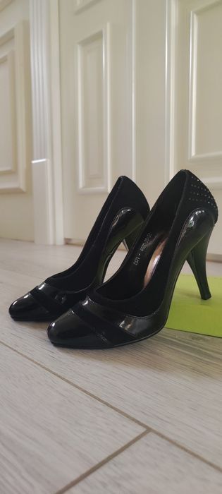 Туфли лакированный