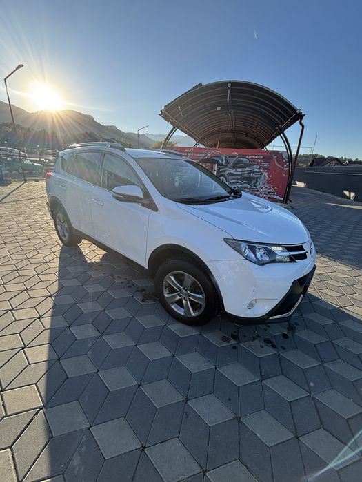 TOYOTA RAV4 2015 — imagine 3