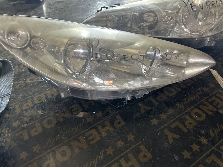 Фарове за Peigeot 207