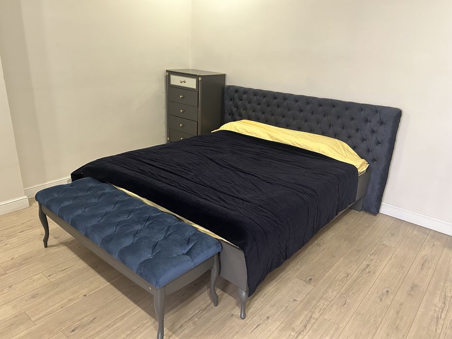 Продается кровать с матрасом 180х200