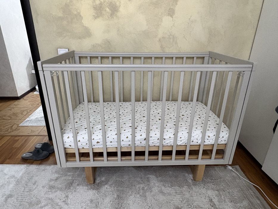 Продам детскую кроватку