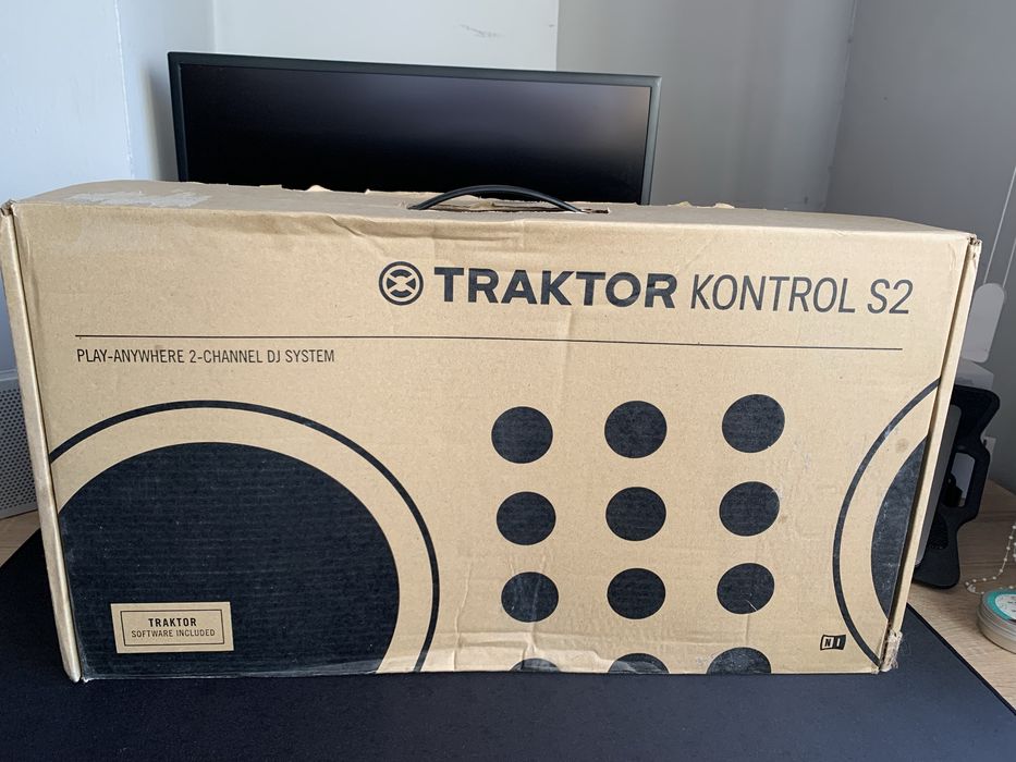 Пулт Native Instruments Traktor Kontrol S2