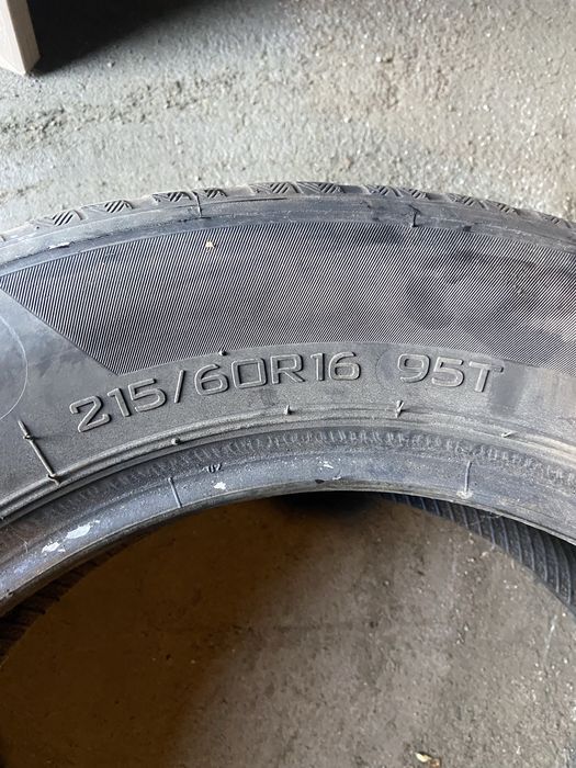 Продам шины 215z60z16R
