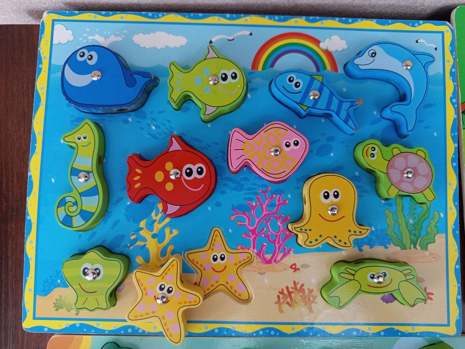 Продам развивающие игрушки