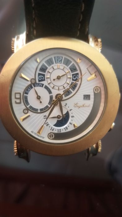 Vand ceas mecanism automatic