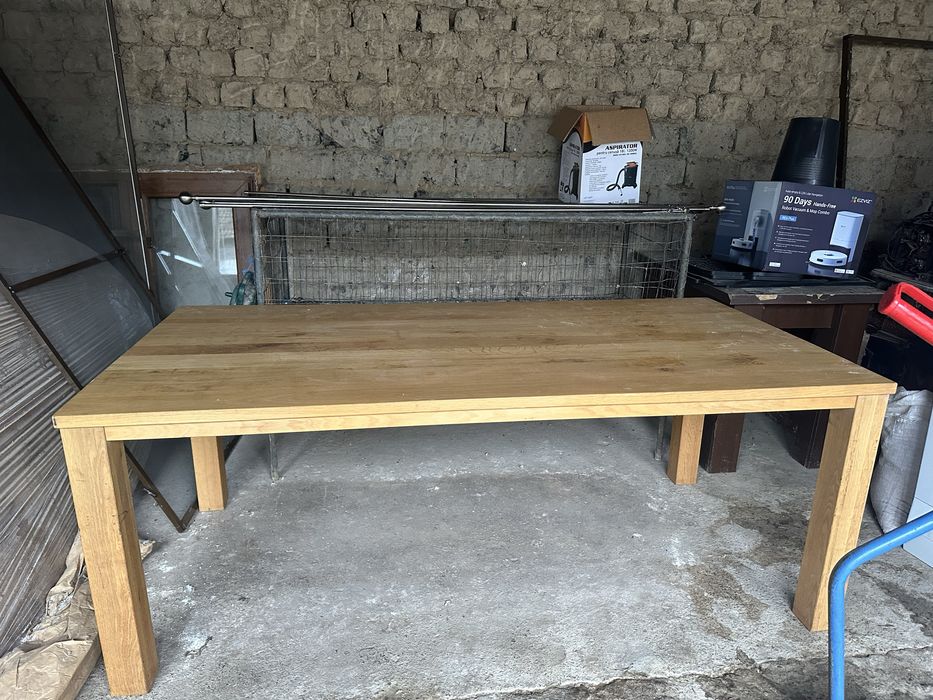 Masa din lemn masiv 8 persoane