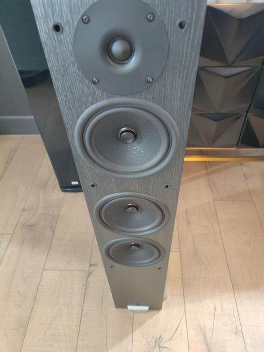 Boxa Jamo E 870 220W o singura bucata