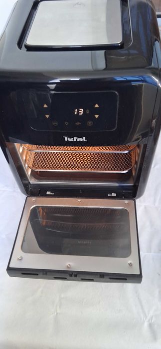 Airfryer TEFAL EASY FRY...ca nou...450 lei.