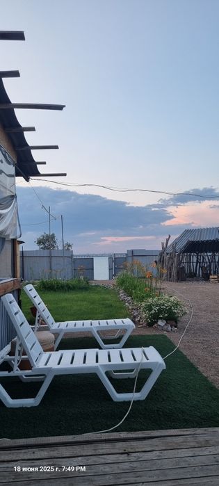 Сдаётся дача с баней зима-лето  на берегу озера