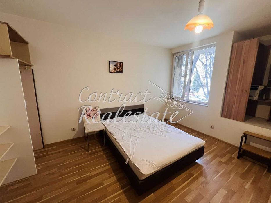 Тристаен Полуобзаведен Лятно кино тракия !