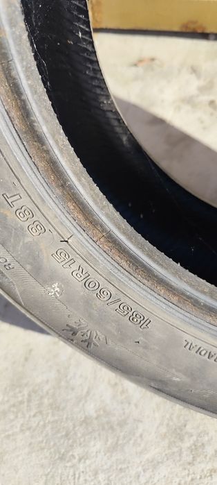 Зимни гуми DAYTON 185/60/15 два броя