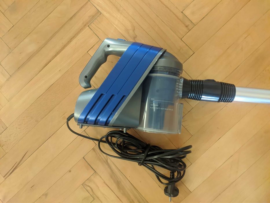 Вертикална прахосмукачка Star-Light ACTS-606R, Cyclonic, 0.6л, 600 W