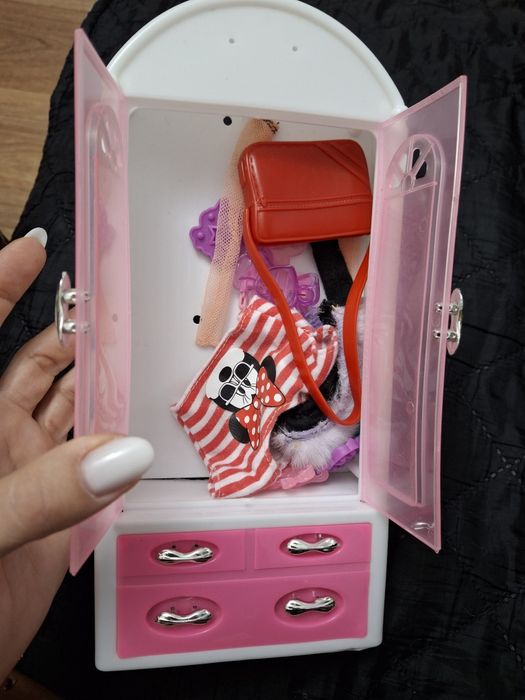 Lot jucarii dulap si poseta