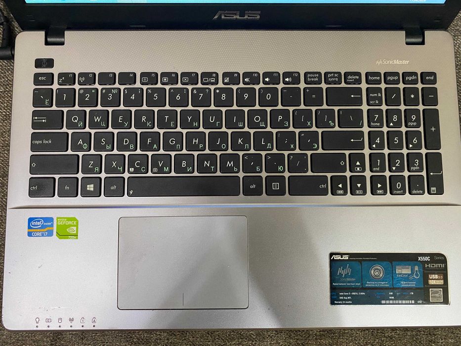 Продается ноутбук ASUS, Core i7, 6GB