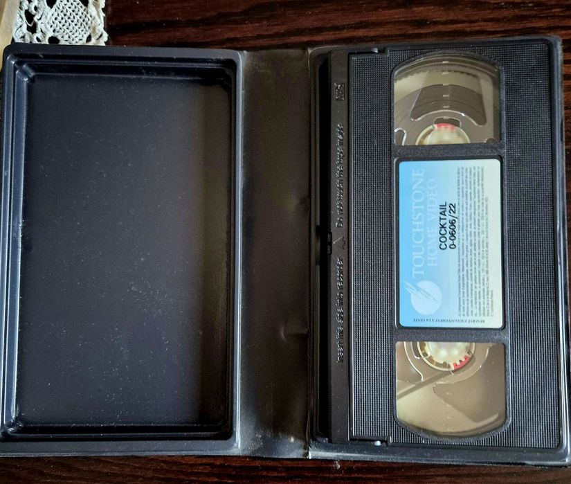 Оргинални Кутий за VHS Касети  и Бонус.