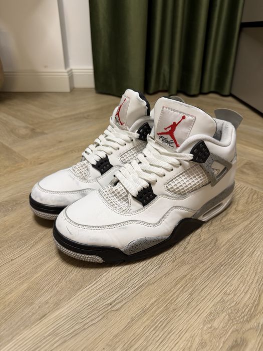 Jordan 4 White Cement