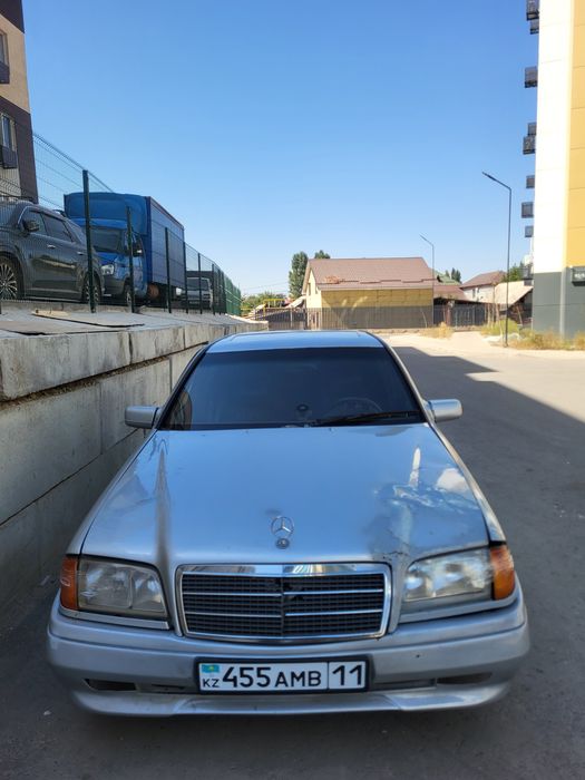 Мерседес бенз 180