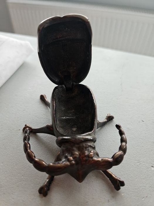 Scrumiera vintage din alama , trincket box scarabeu