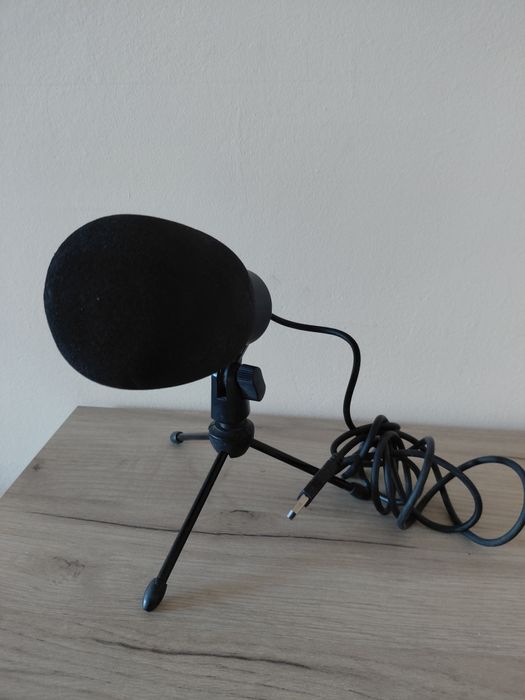 Продам микрофон Fifine k669