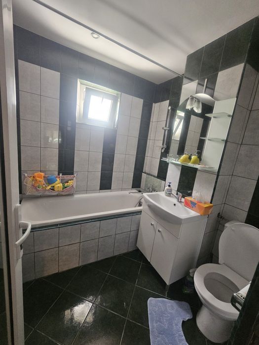 Apartament 4 camere
