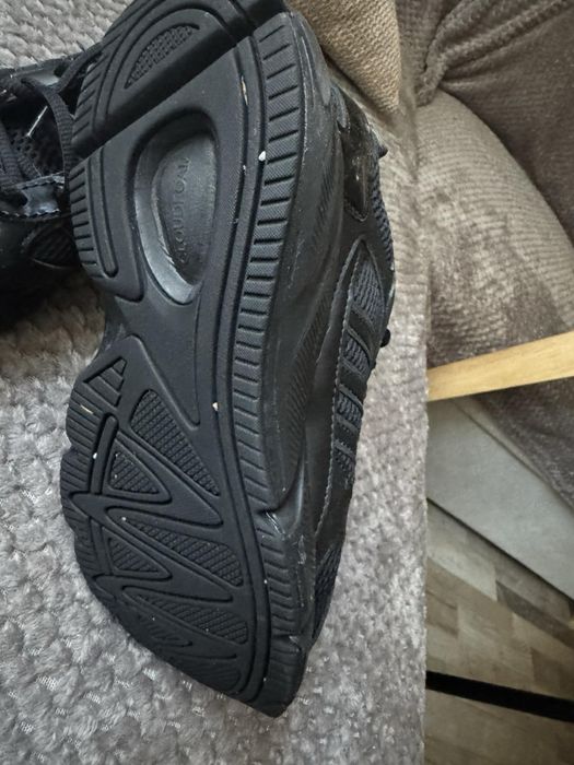 Маратонки Adidas 39