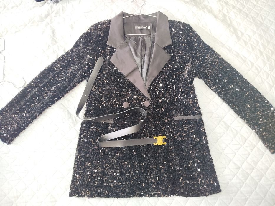 Пиджак в поектах.