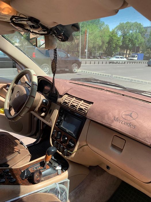 Производства накидок на панель из алькантары