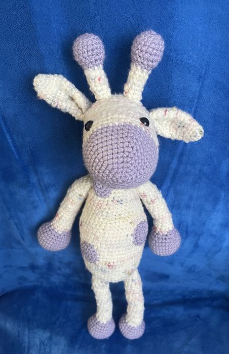 Jucarie plus girafa crosetata 100% manual