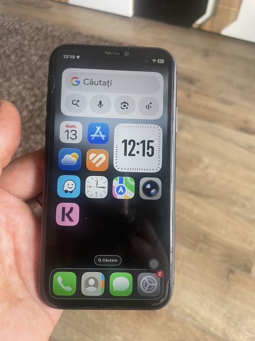 Vând telefon iphone 11