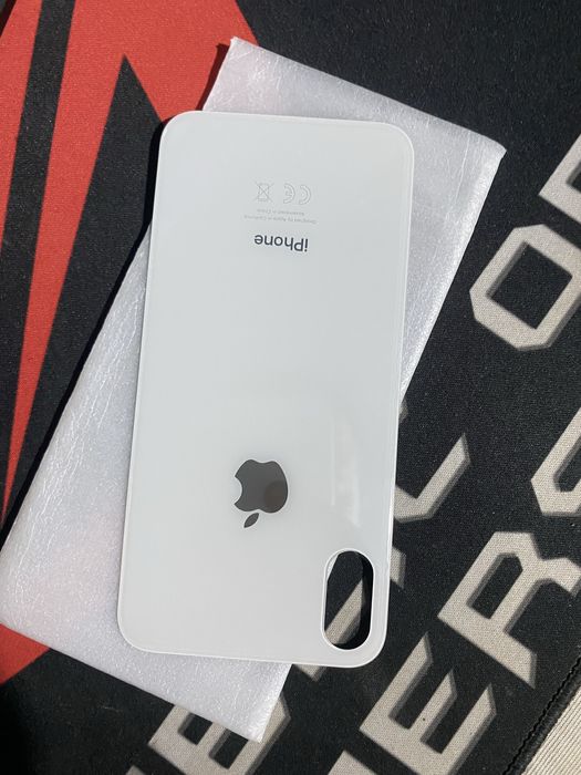 Iphone X orqa krishkasi sotiladi