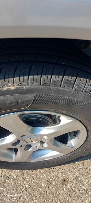Продавам гуми с джанти ! 5×114.3   205 / 70/ 15 ц. Свалени от Хонда Црв. 1 ставати и за 2