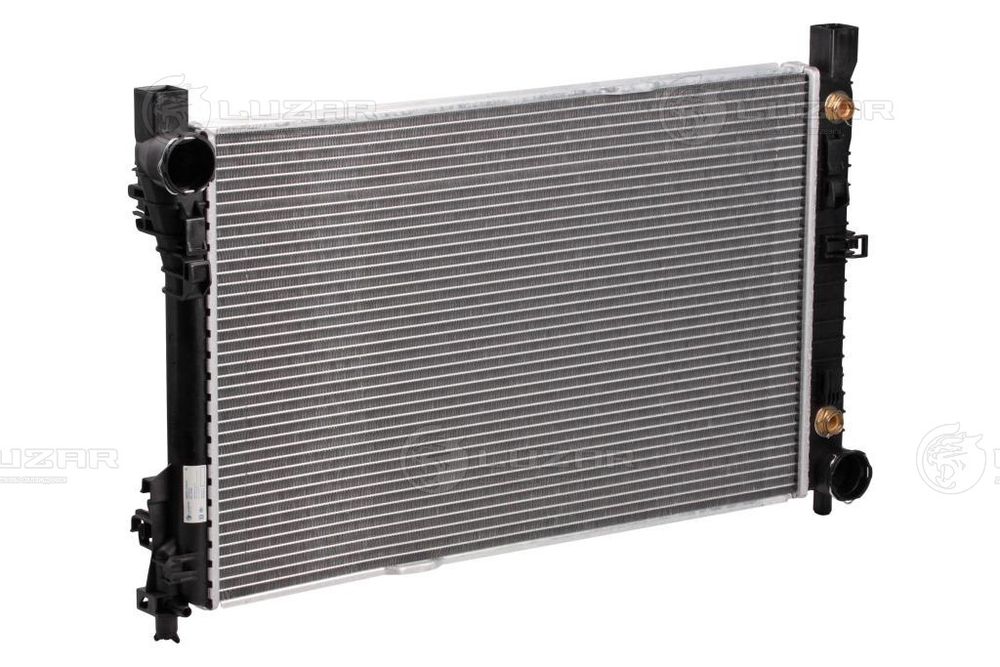 Mercedes Benz W203 Radiator. Yangi