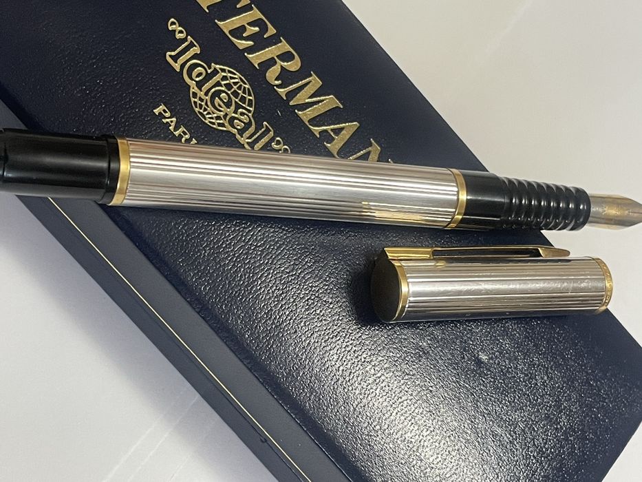 Stilou Waterman Laureat France penita F placat cu Argint stare f buna
