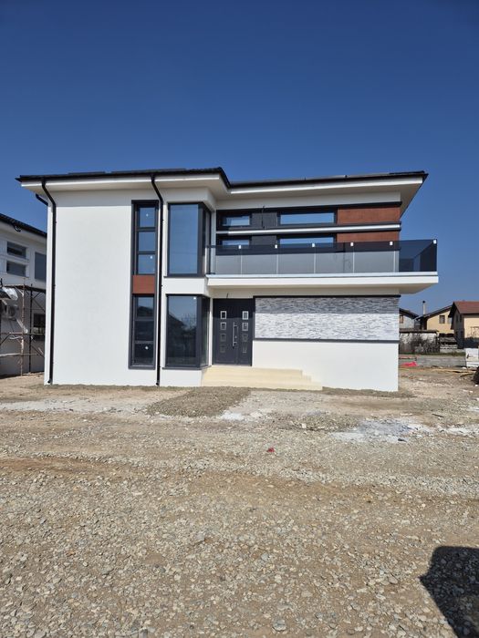 Casa la cheie premium  - Bariera Valcii