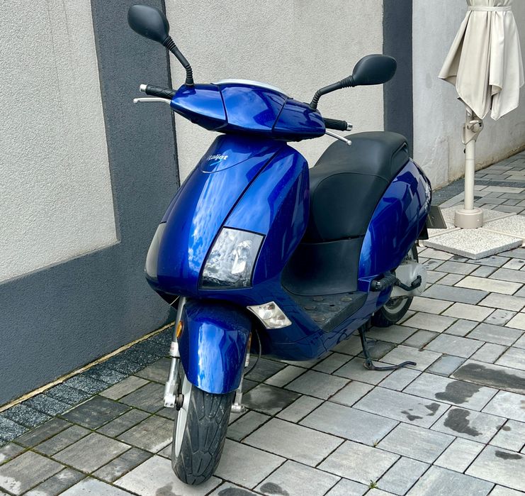 scuter ItalJet / motor 49 cmc / 4800km