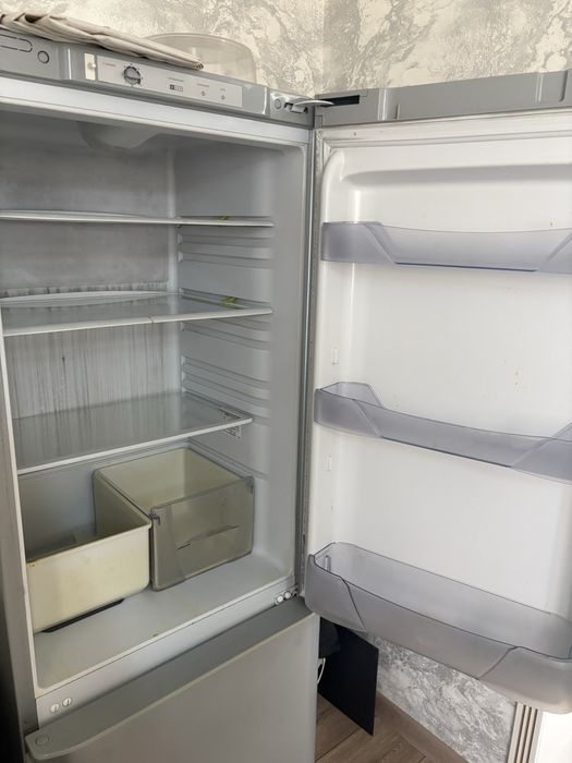 холодильник Бирюса