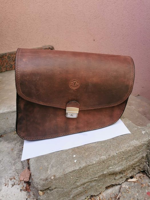 Кожена дисага чанта за мотоциклет