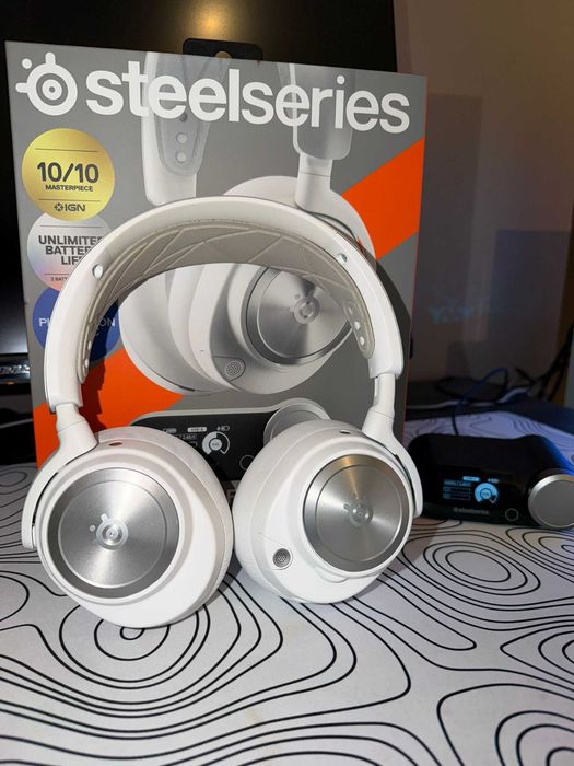 SteelSeries Arctis Nova Pro Wireless White