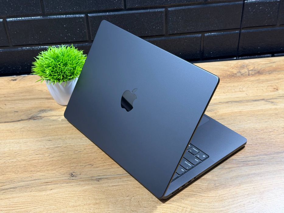 Macbook pro m4 pro 24 1tb 100%