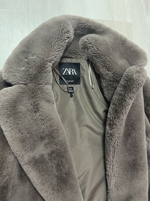 Haina de blană Zara