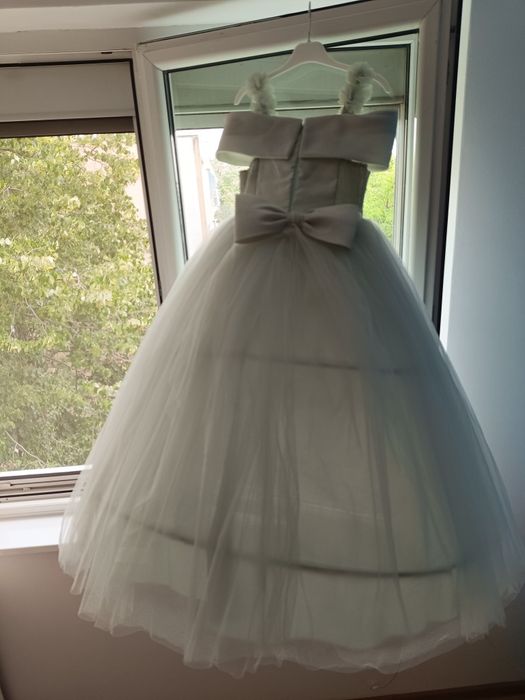 Rochie fetiță mărimea 140 cm