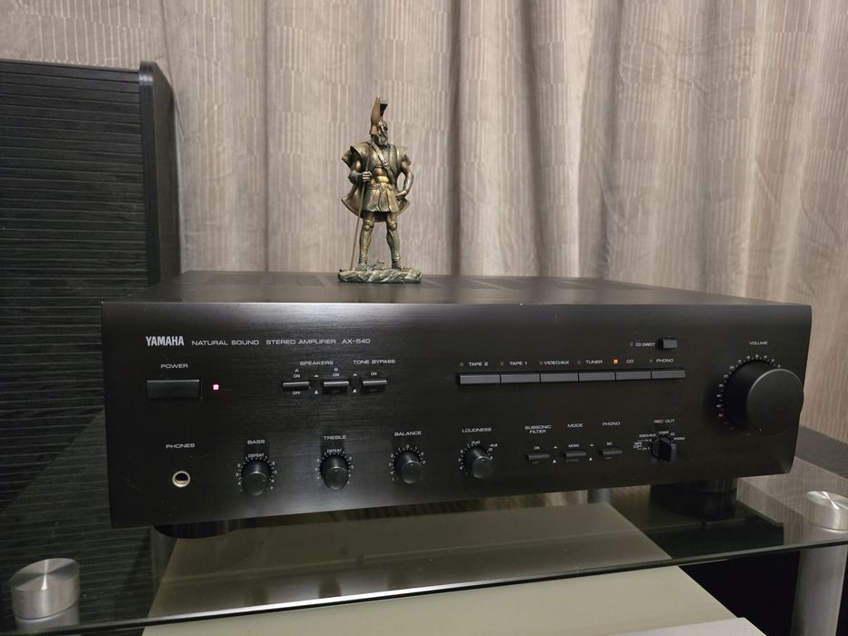 Yamaha AX-540 – Amplificator Stereo Hi-Fi Made in Japan – 2×85W / 8Ω