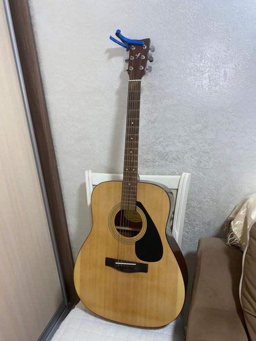 Продам гитару аккусоическую