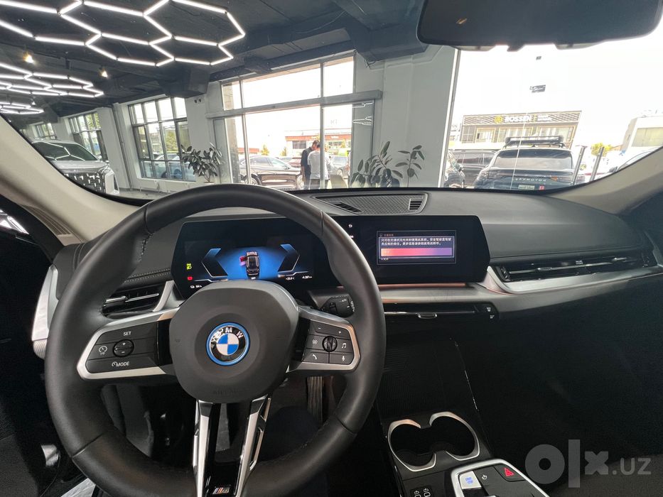 Bmw ix1 2025   Ev