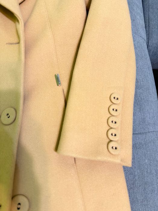 Палто и дънки Алеса