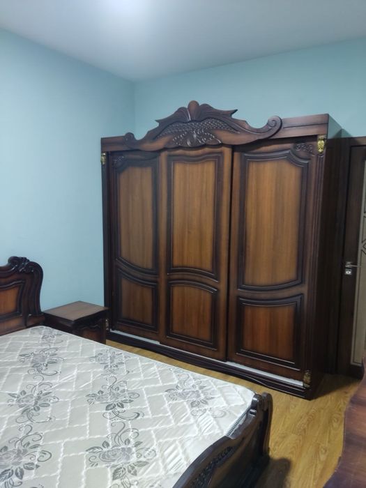 Сдаётся светлая и просторная 3 - ех комнатная квартира