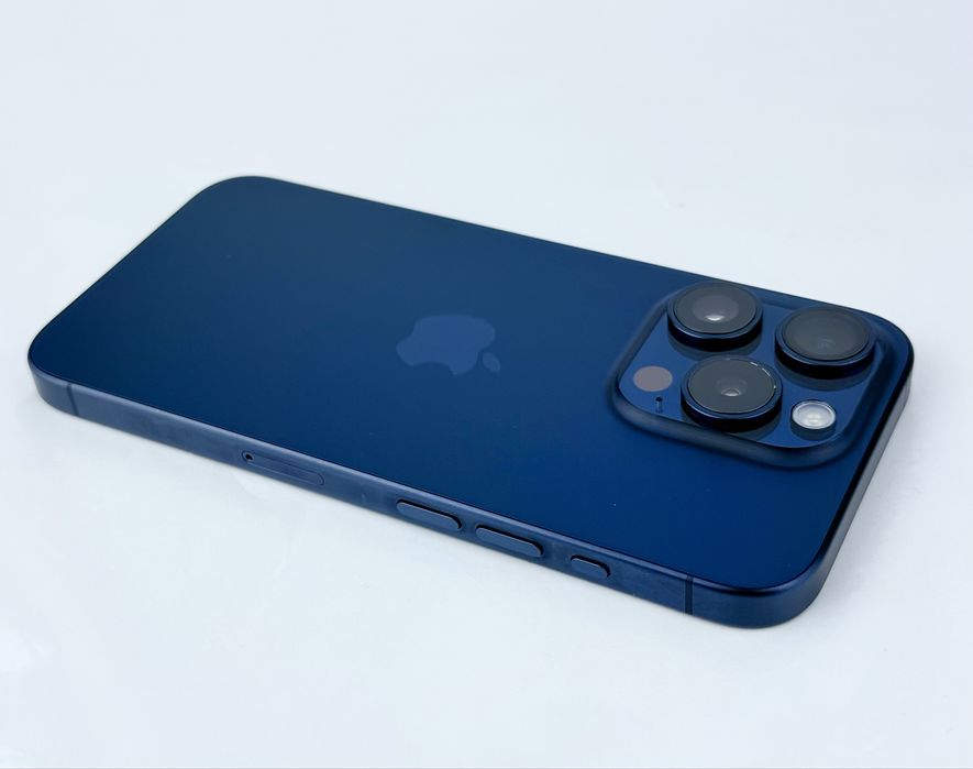 Apple iPhone 15 Pro 128GB Blue Отличен