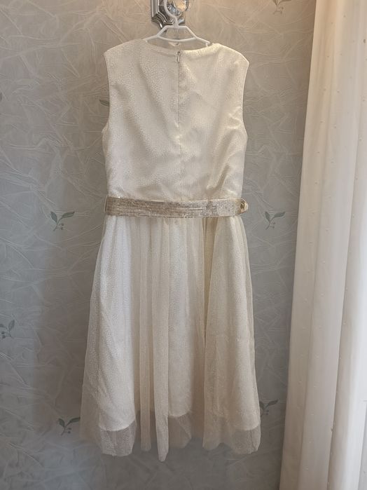 Нарядное платье для девочки