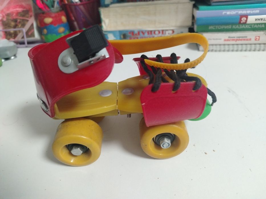 Детские   роликовые коньки