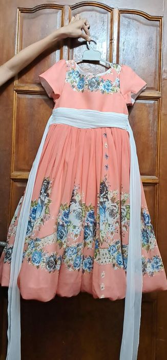 Продаётся платья для девочек